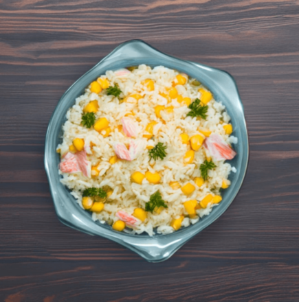 Салат с крабовыми палочками, рисом и кукурузой – рецепт