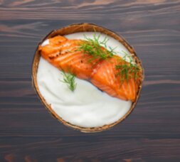 Чавыча с кокосовым йогуртом и фенхелем